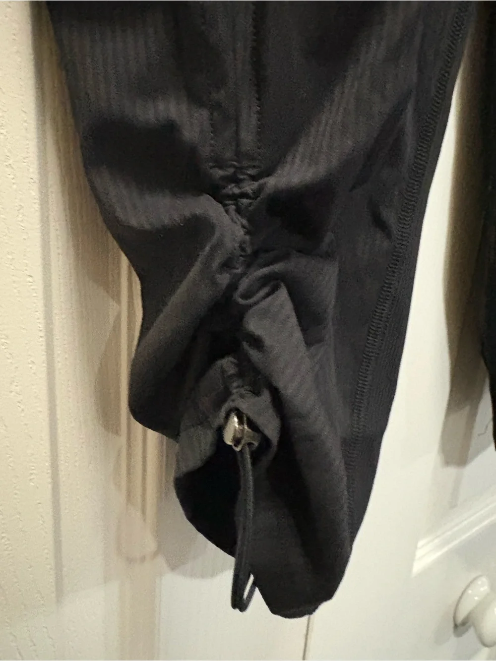 Lululemon crop pants never worn